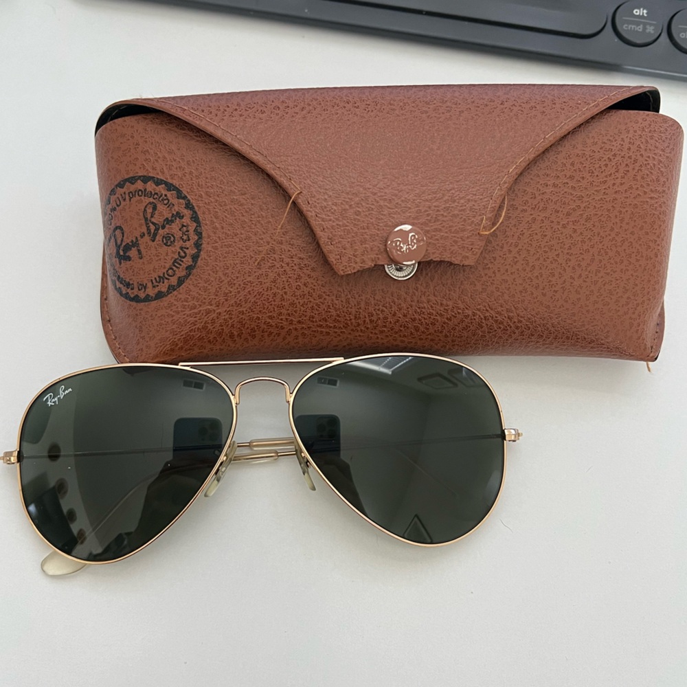 Ray-Ban Classic Aviators Polished Gold Green Lens and Case - Unisex